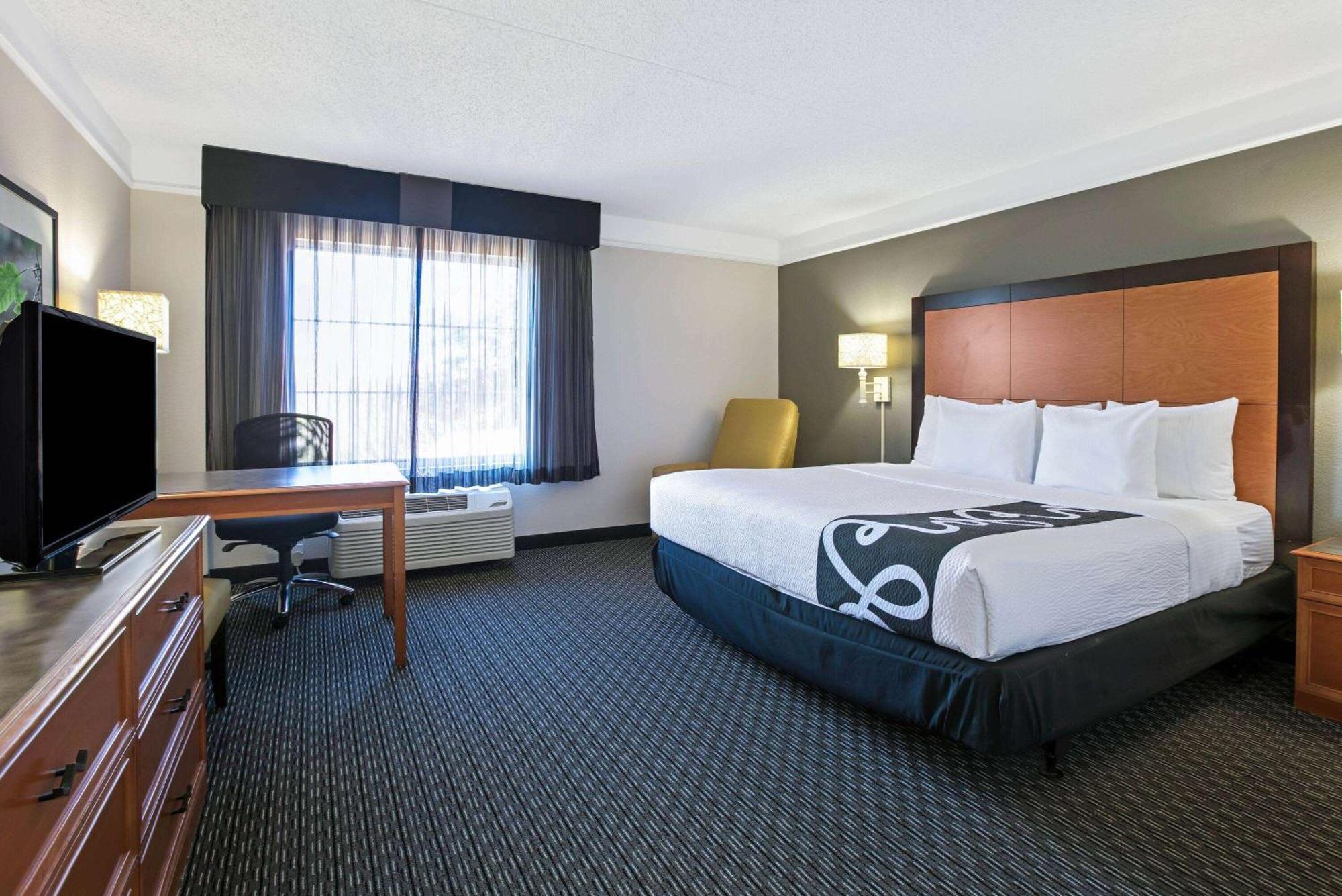 La Quinta By Wyndham Dallas Arlington South מראה חיצוני תמונה