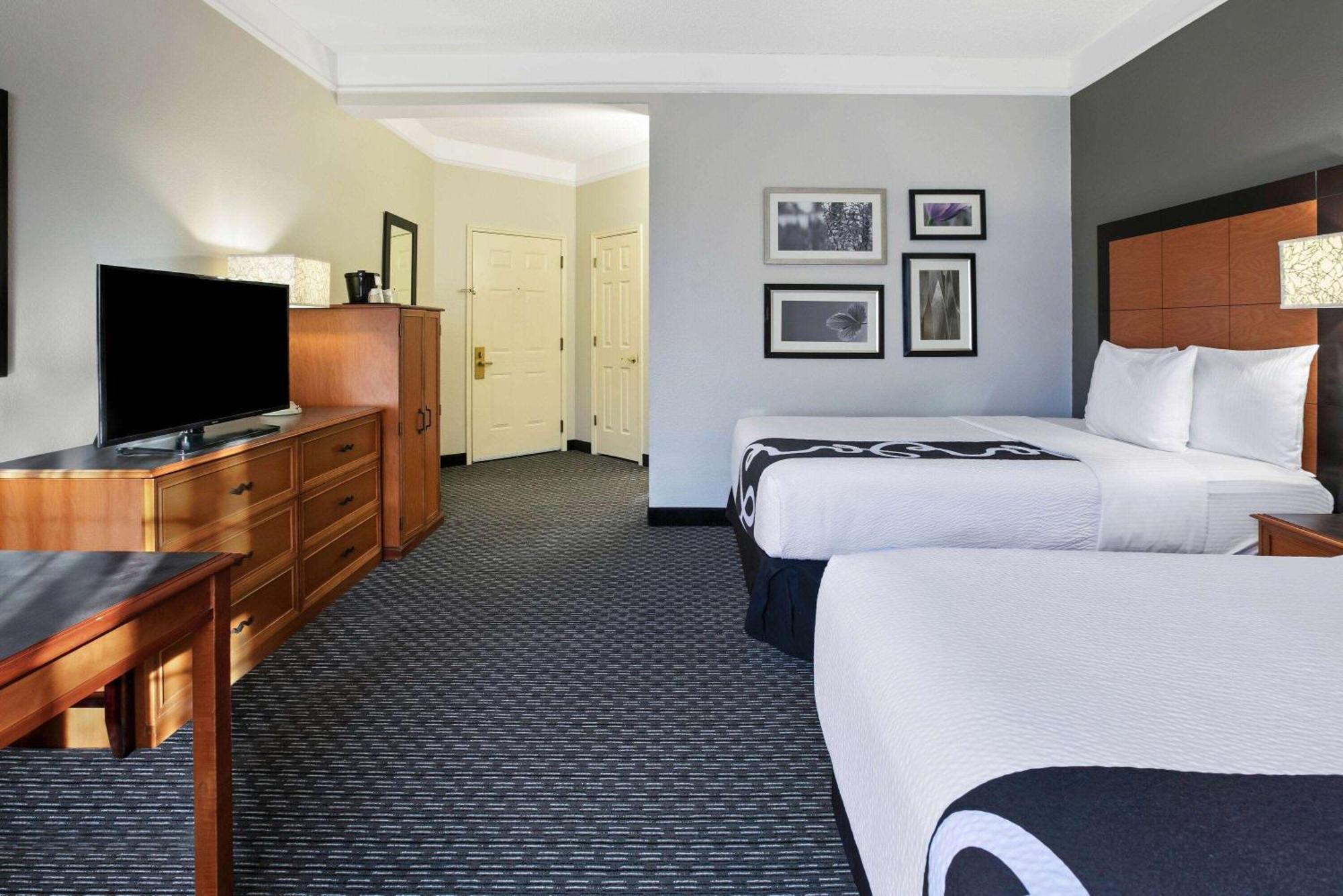 La Quinta By Wyndham Dallas Arlington South מראה חיצוני תמונה
