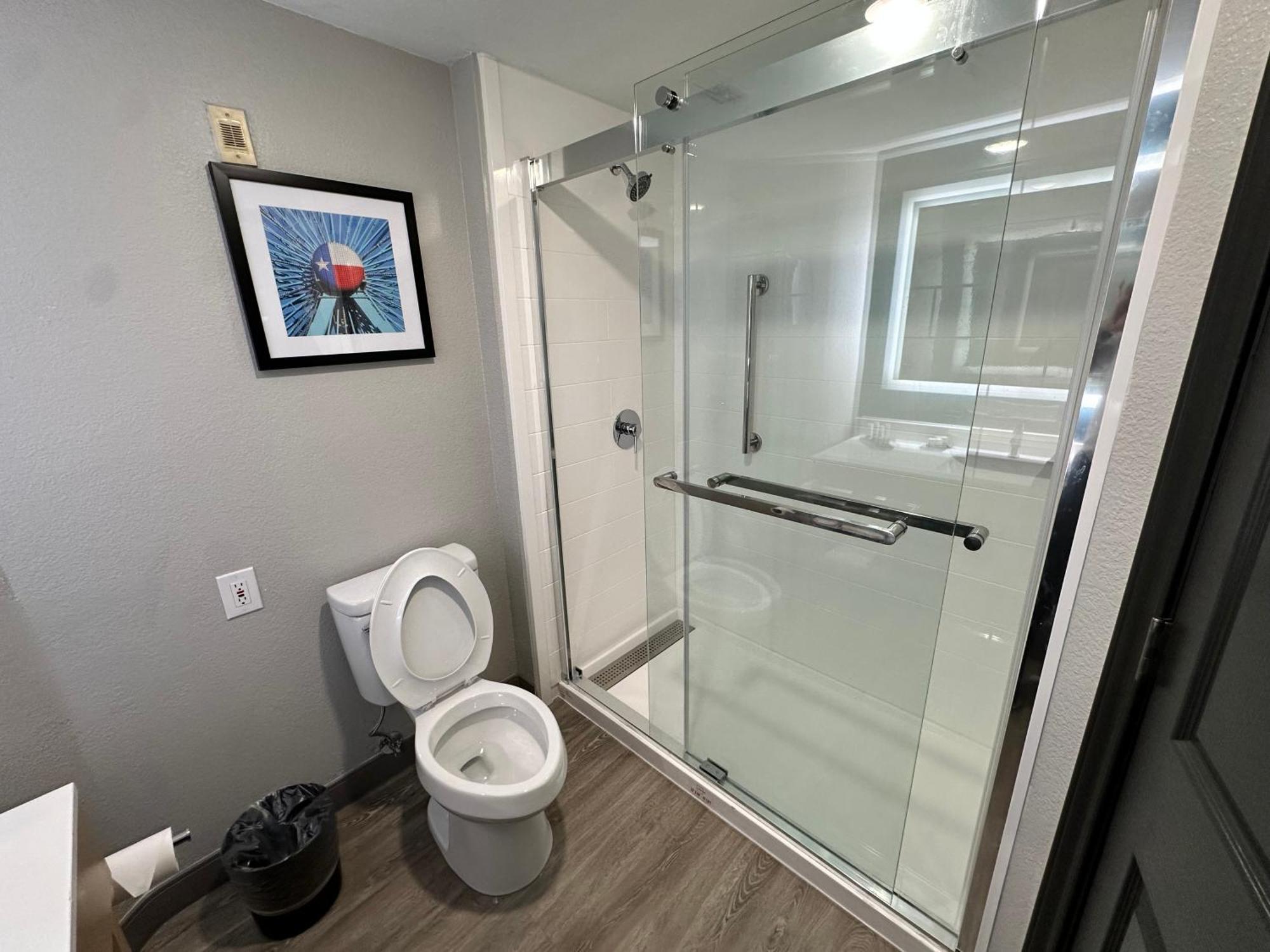 La Quinta By Wyndham Dallas Arlington South מראה חיצוני תמונה